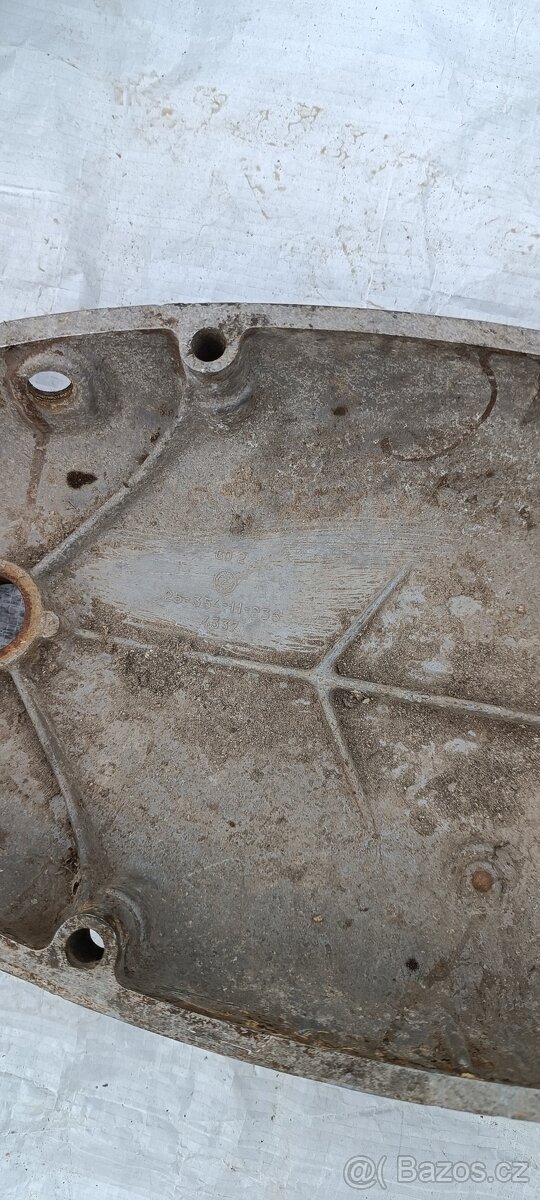 víka motoru Jawa - ČZ - 4