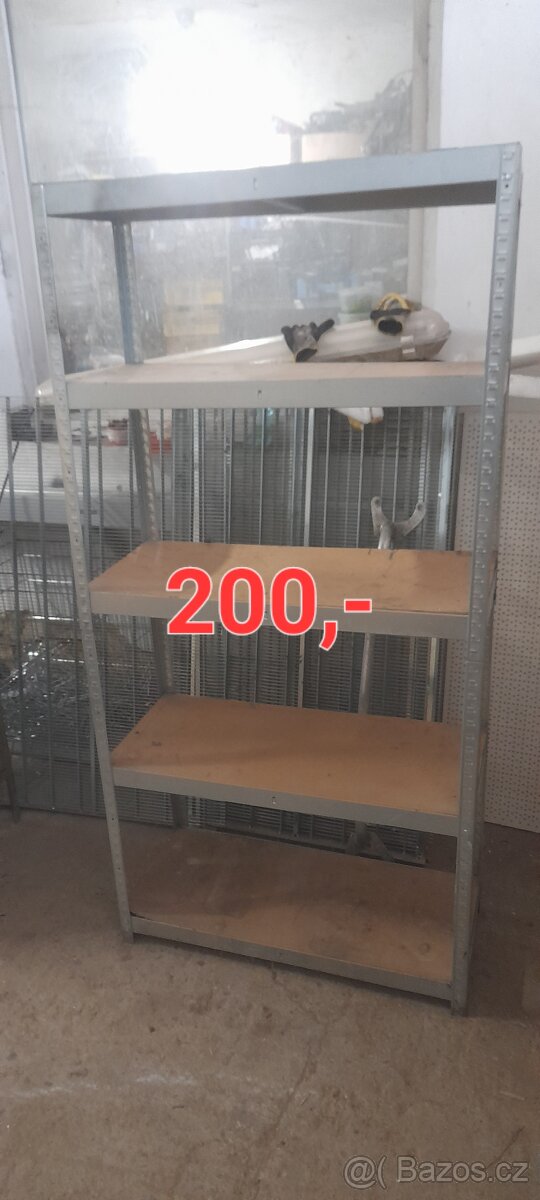 Regaly a skříně - 4