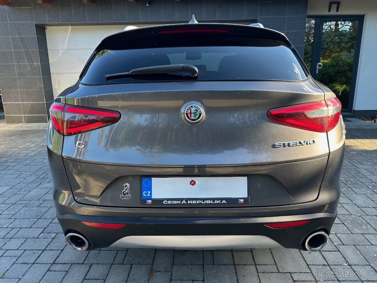Alfa Romeo Stelvio 2.0T, 280k, AWD, Aut., garážováno - 4