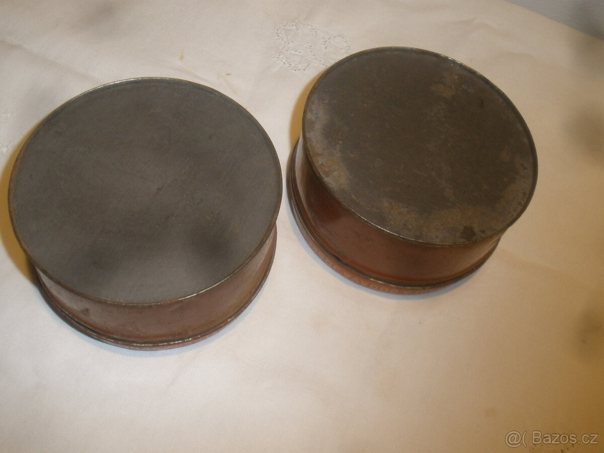 Staré plechovky-pasta na mytí rukou - 4