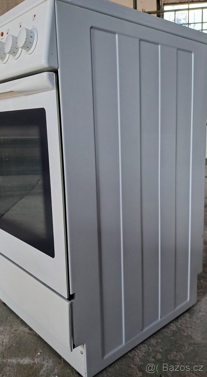 Sklokeramický sporák Privileg. - 4