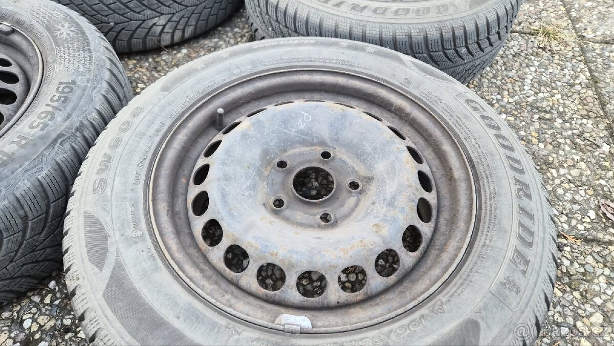 Zimní sada kol 195/65 r15 - 4
