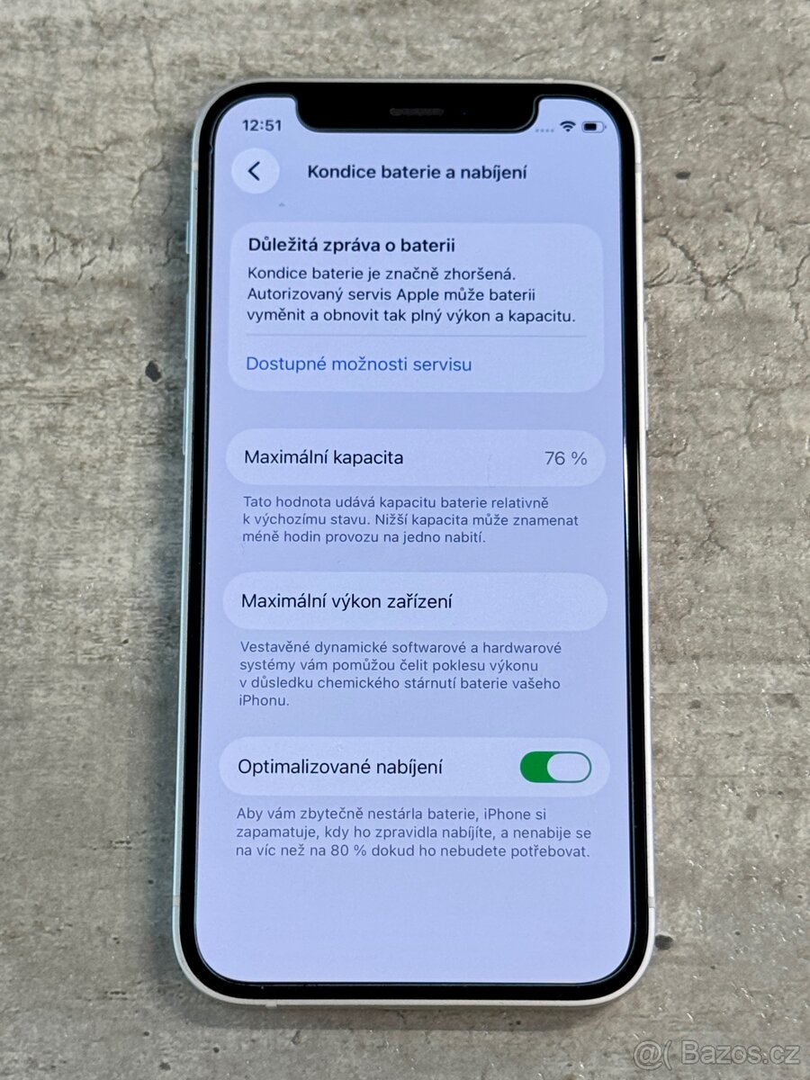 Apple iPhone 12 mini s příslušnestvím - 4