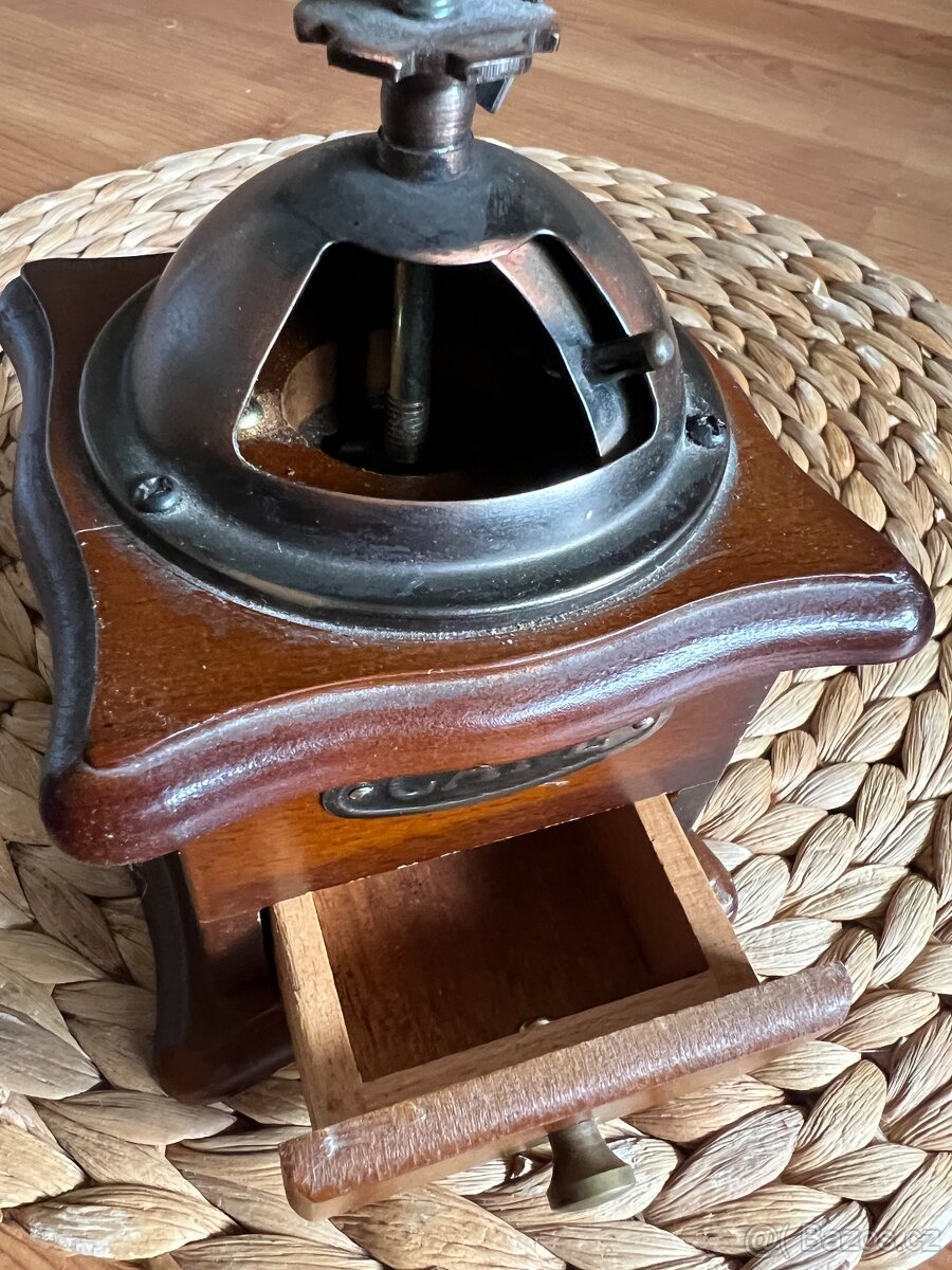 Dřevěný mlýnek - 4