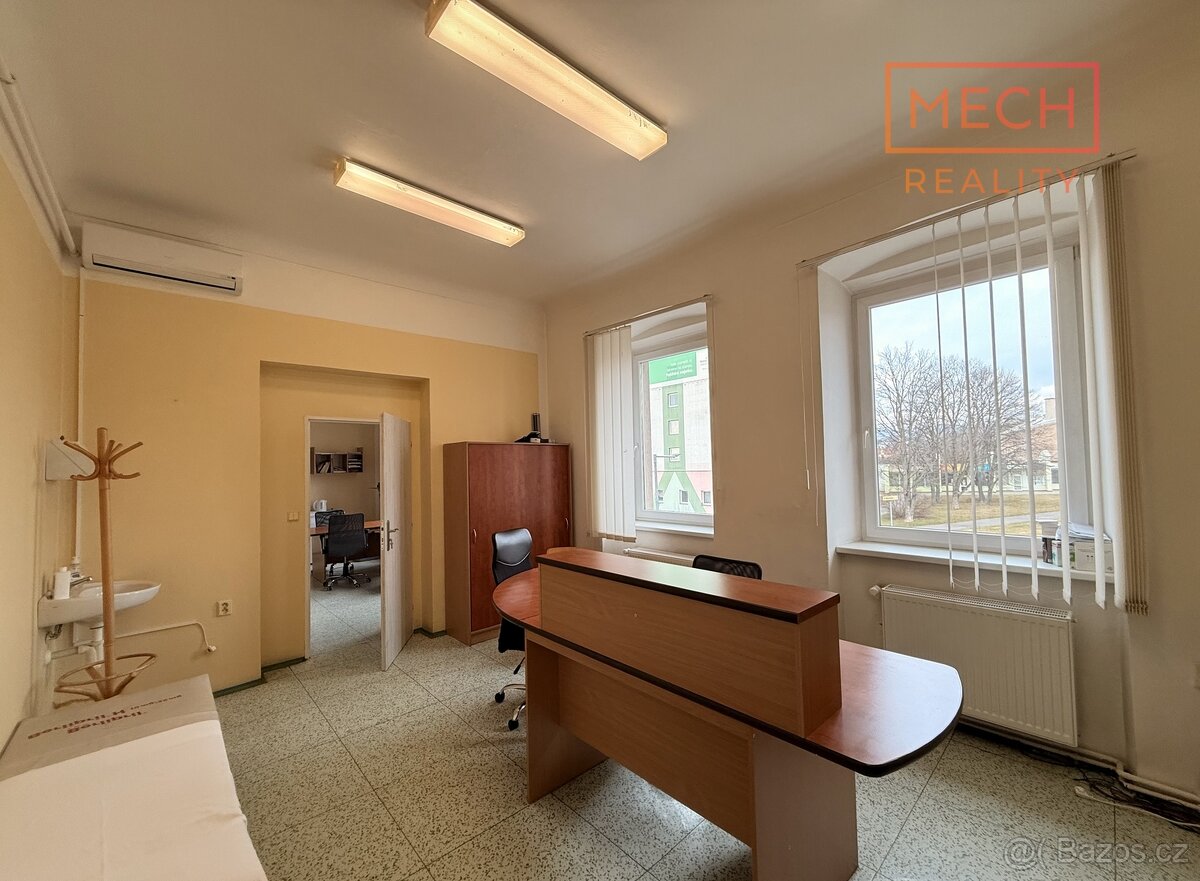 Pronájem komerčního prostoru – Šternberk - 4
