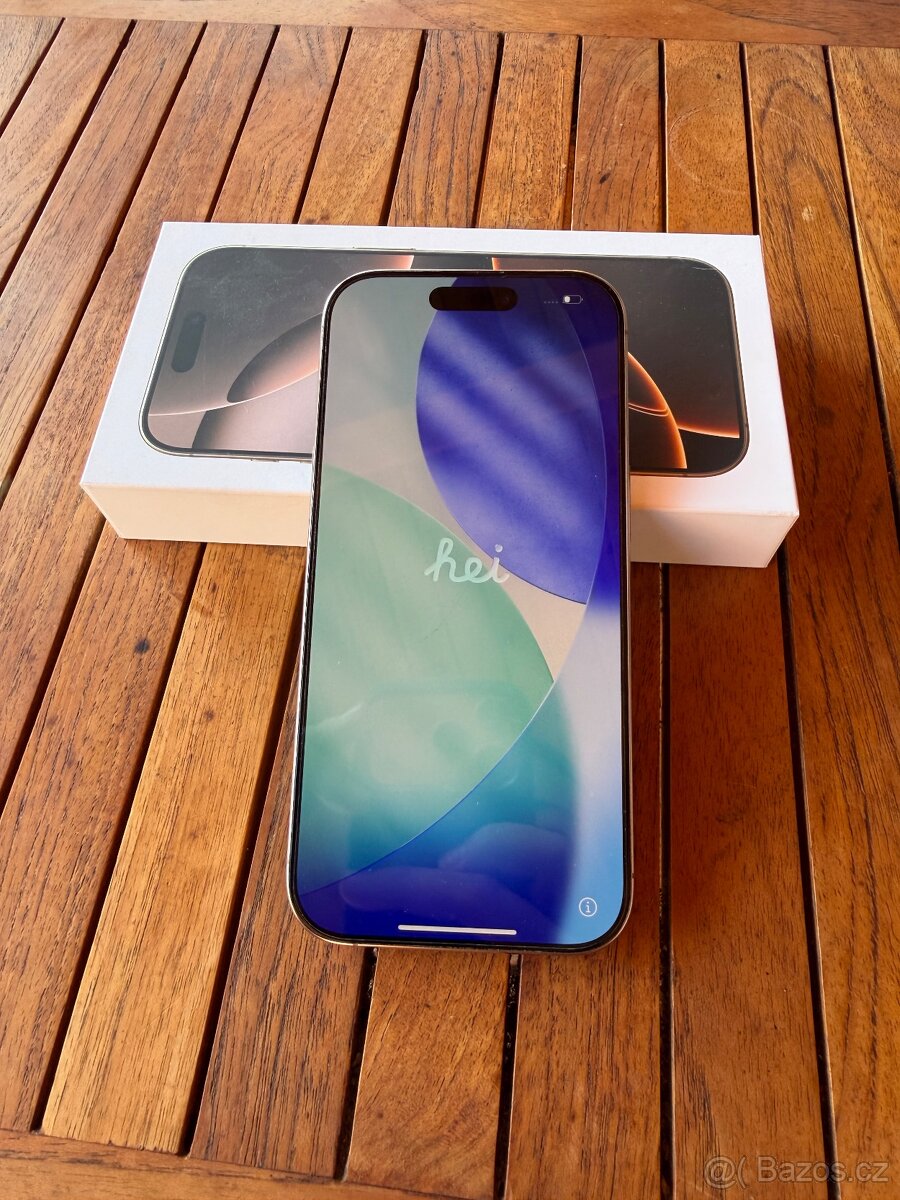 Apple iPhone 16 Pro - 4