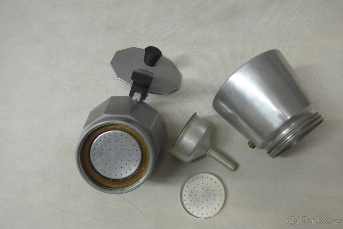 Stará CeloKovová Konvice s Cednikem Hlinik - 4