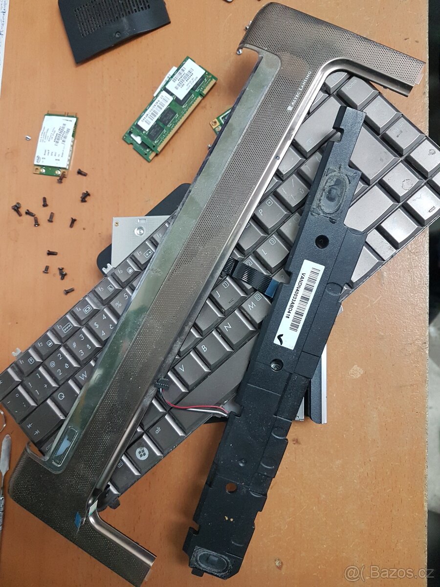 Notebook HP Pavilion dv-6 silver - na díly - 4