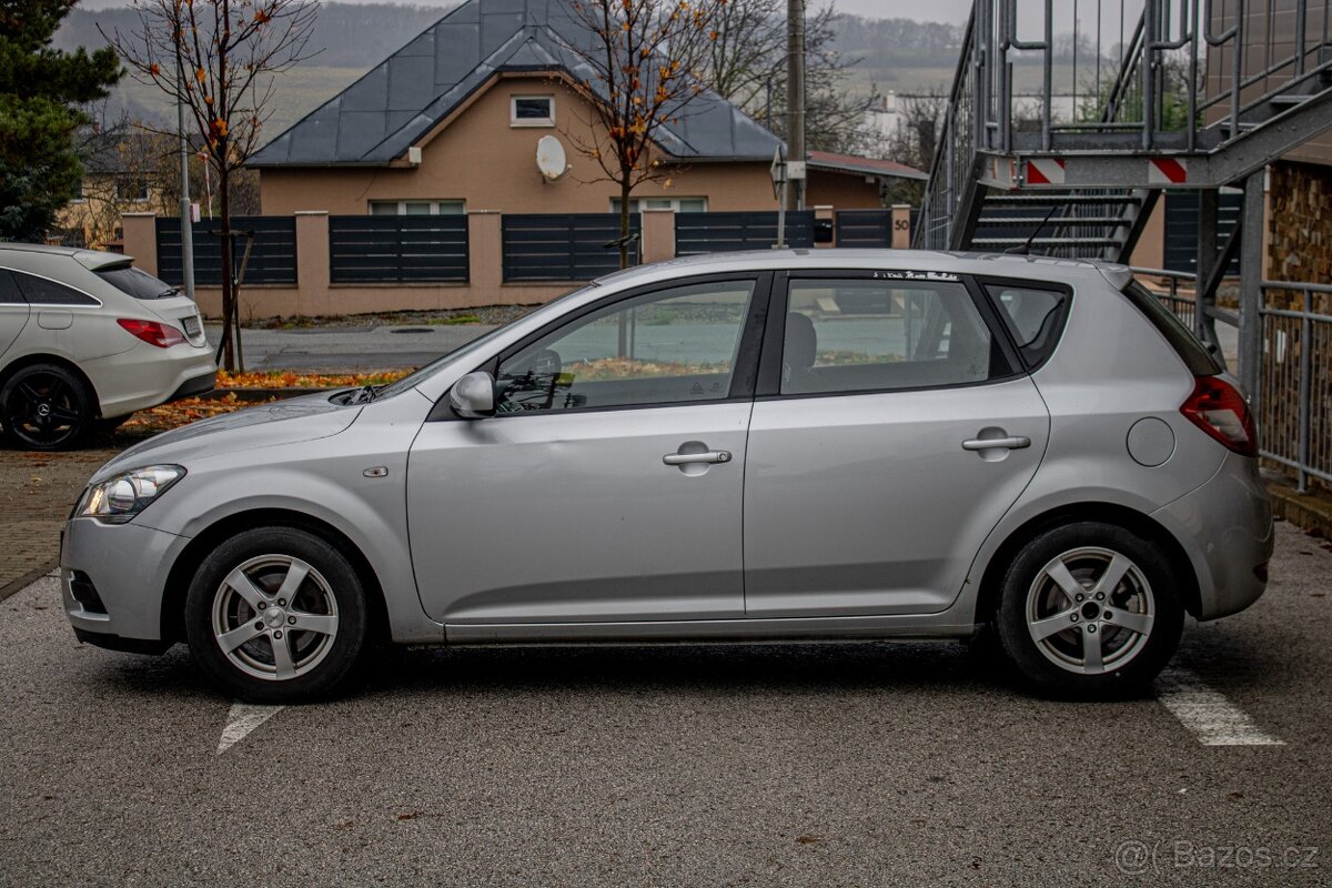 Kia Cee´d 1.4 1.majiteľ - 4