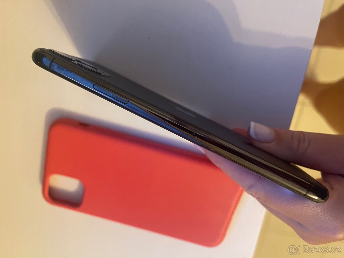Prodám Iphone 11 pro max - 4