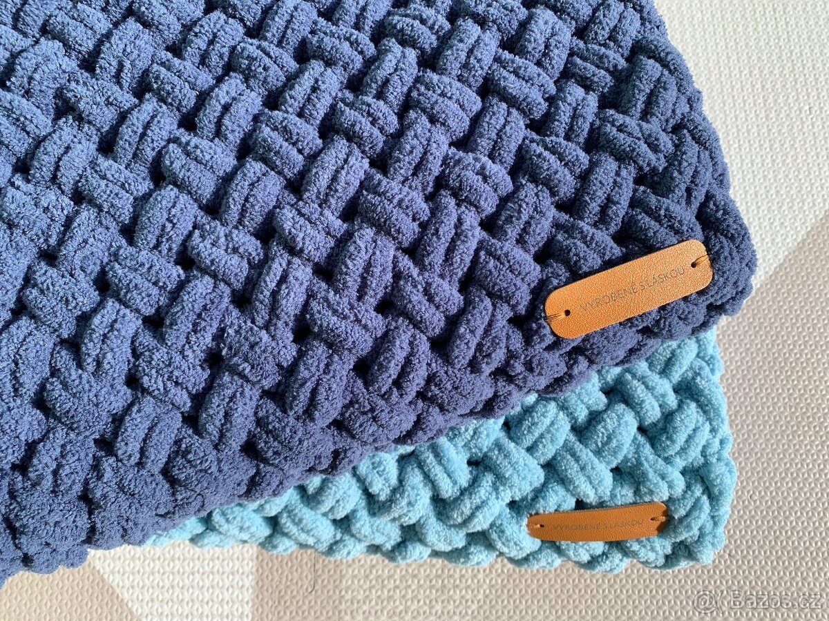 Dětská nepadací puffy deka na sportovní kočárek tmavě modrá - 4