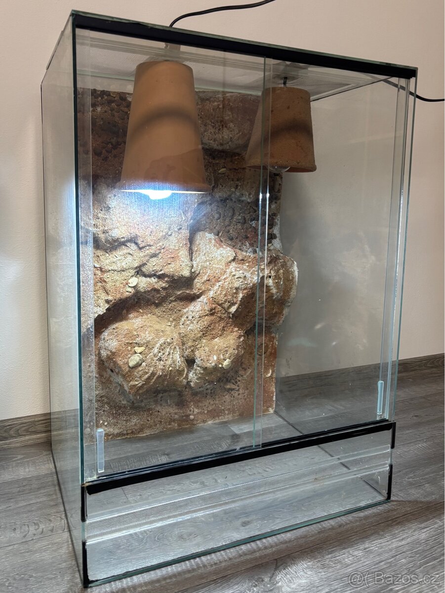 Skleněné terárium 70 × 50 × 40 cm (v × š × h) - 4