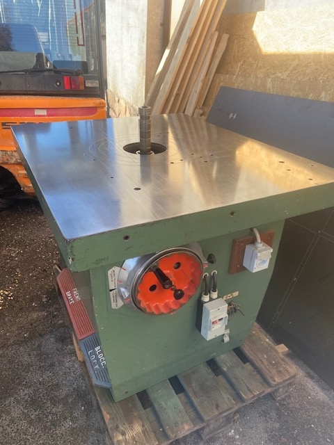 spodní frézka SCM T120C - 4