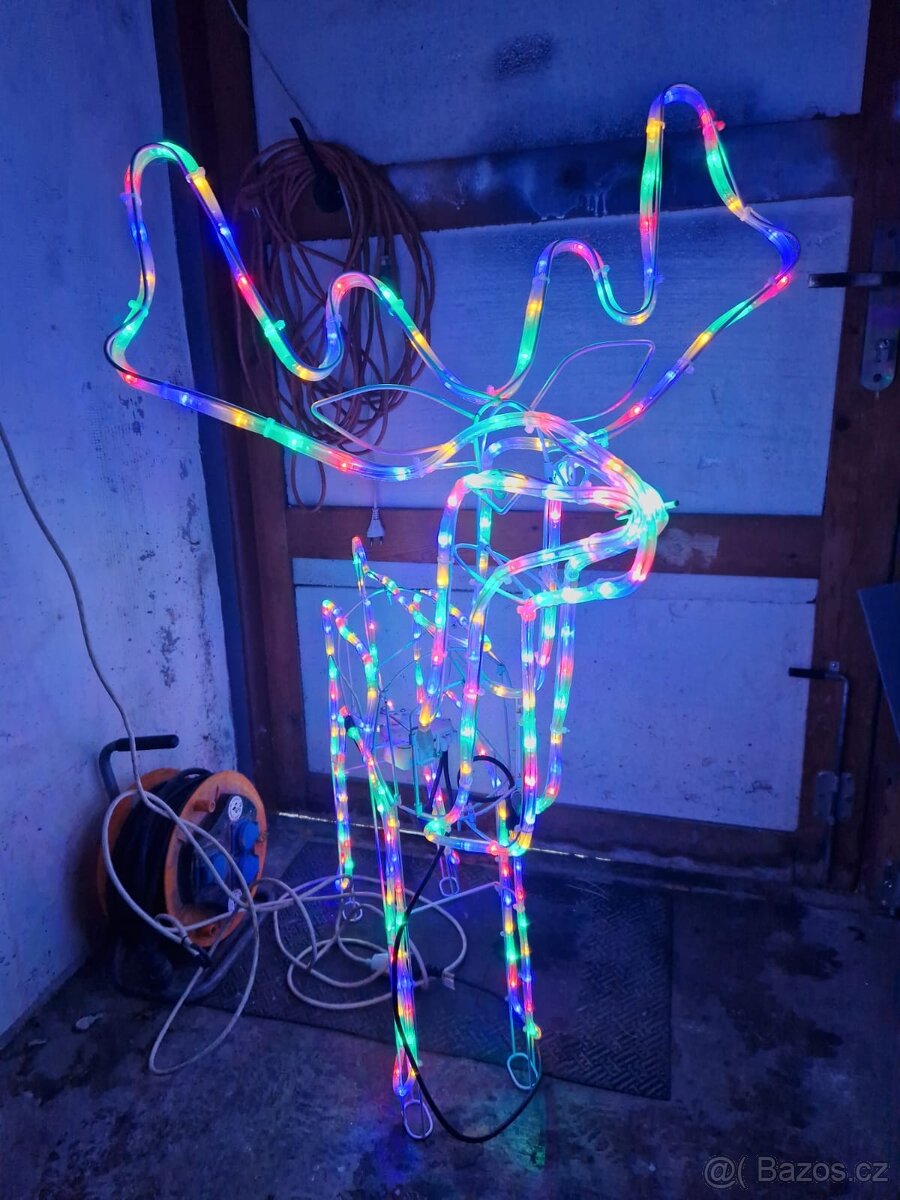 Svítící pohyblivý SOB - LED DEKORACE - 4