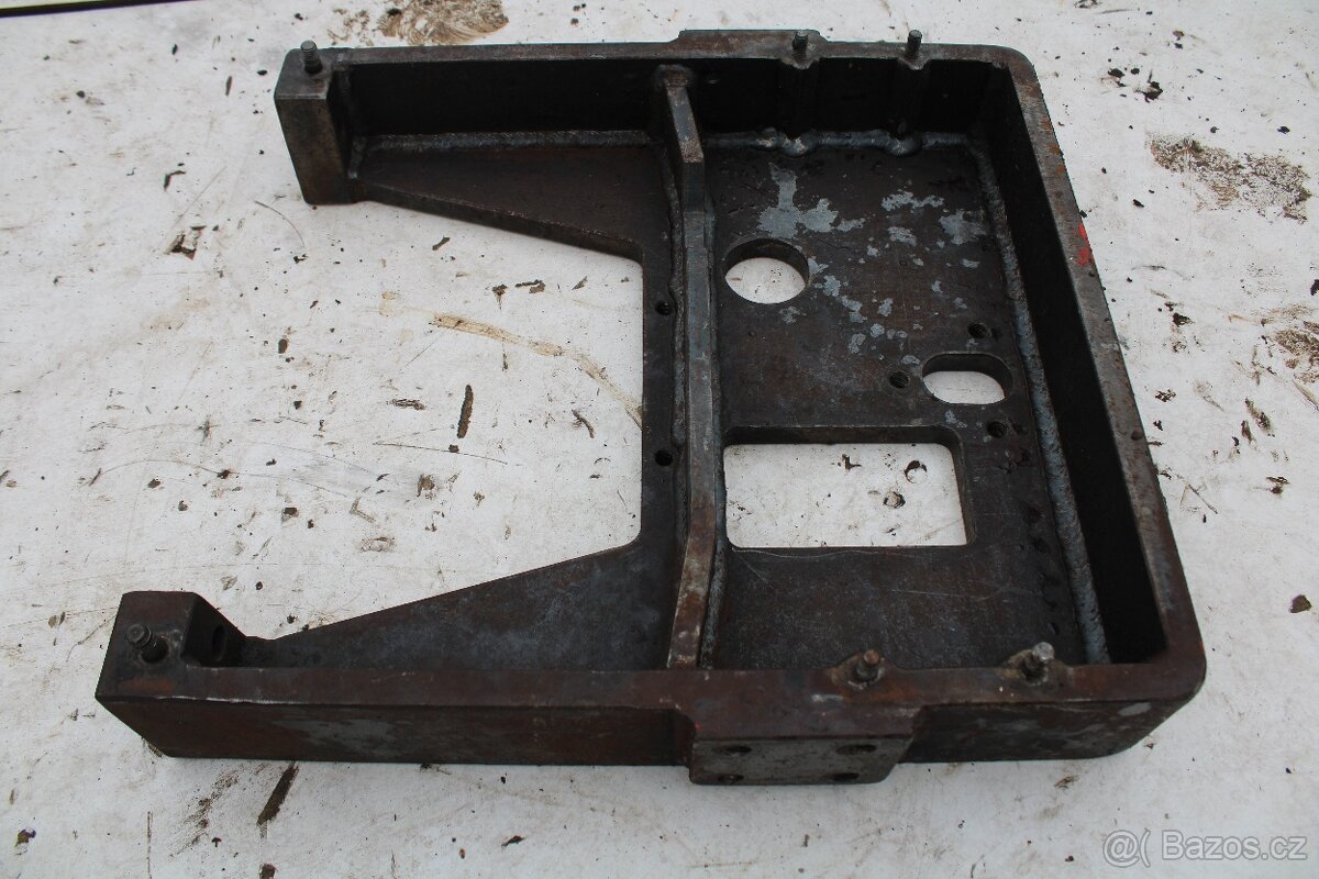 Zetor 7245 7745 ukt vana nad přední nápravu ocelová - 4