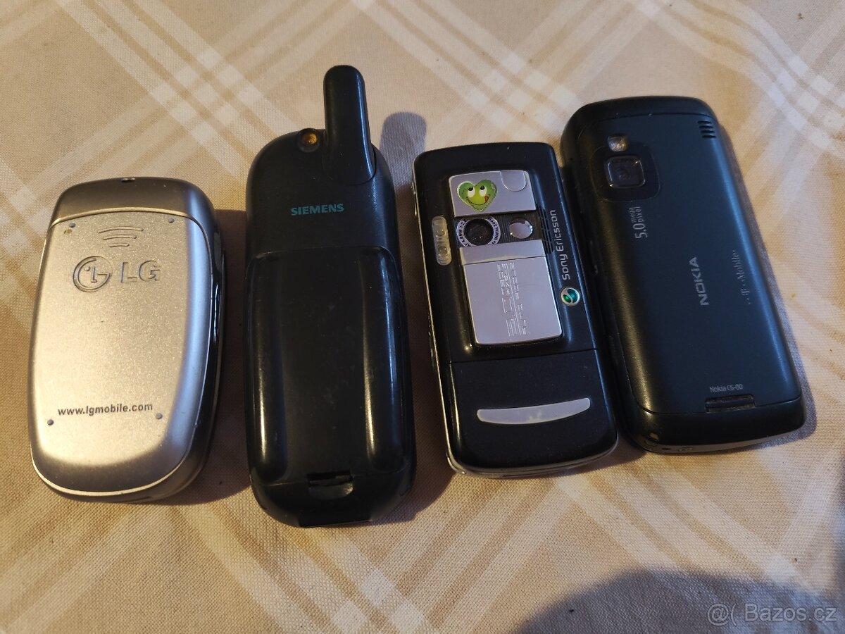 Mobilní telefony mix značek - 4