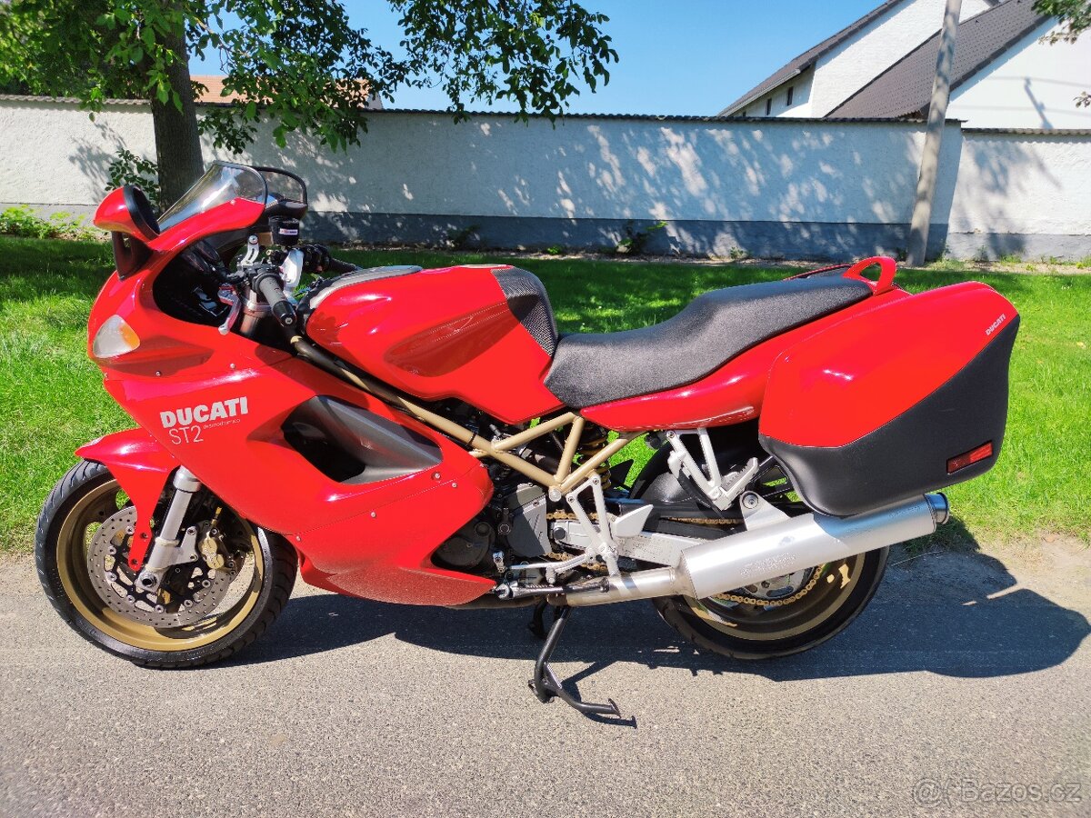 Ducati ST2 - 4