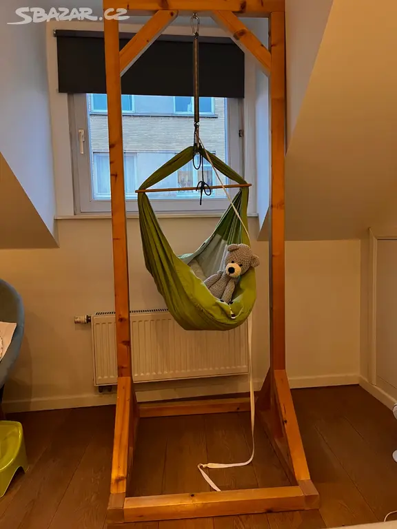 Dřevěný stojan na hacku/hojdavak - 4