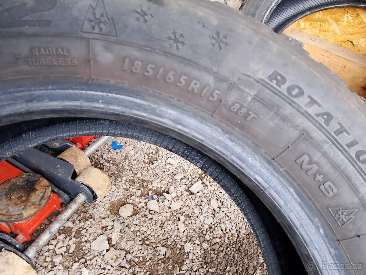 185/65/15 88t Dunlop - zimní pneu 2ks - 4