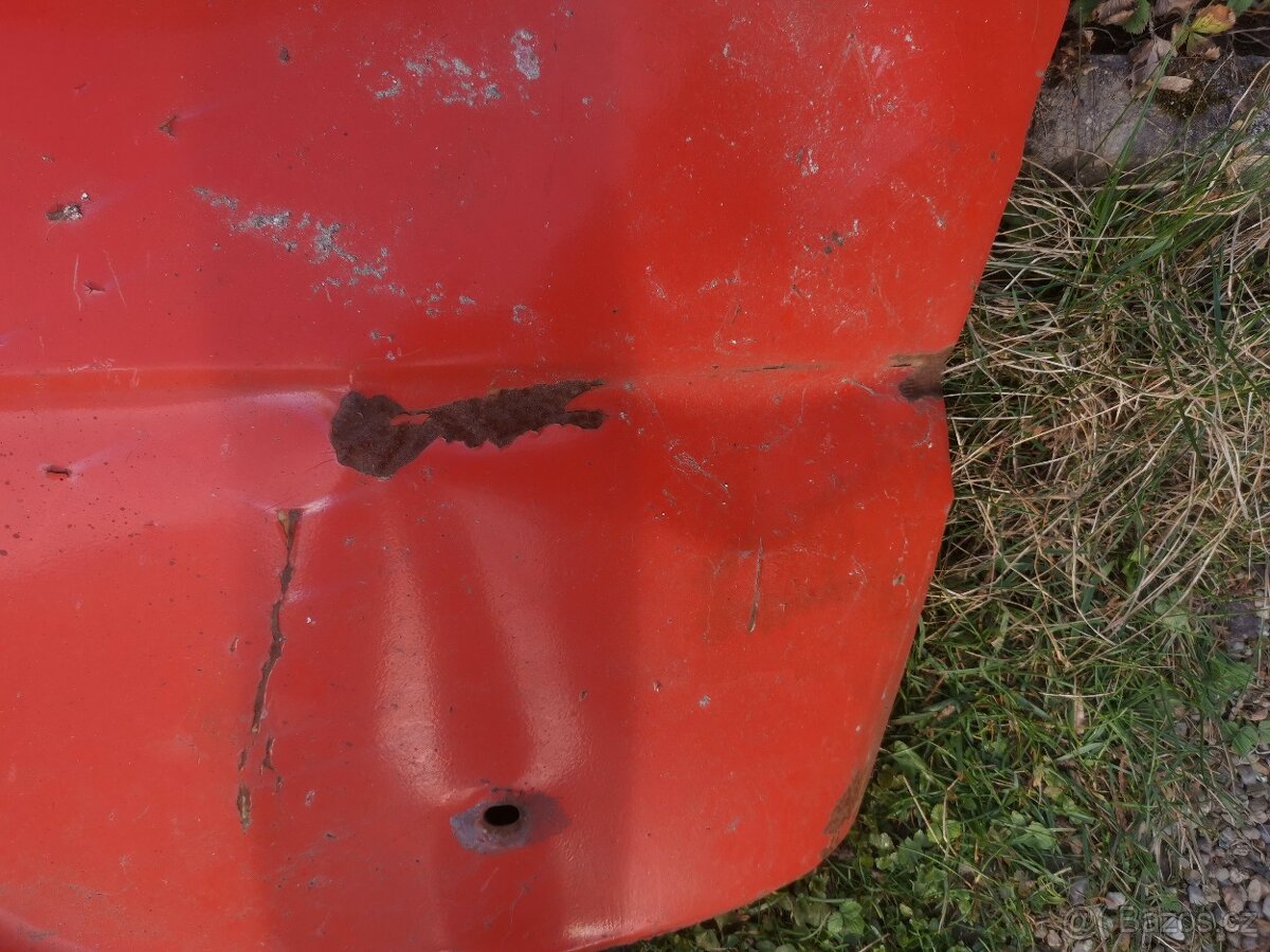 Zadní levý blatník Škoda 100/110 - 4