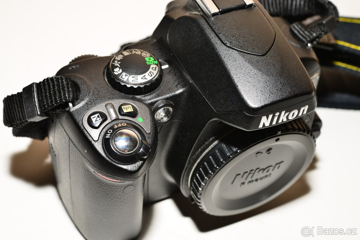 Nikon D40 + příslušenství - 4