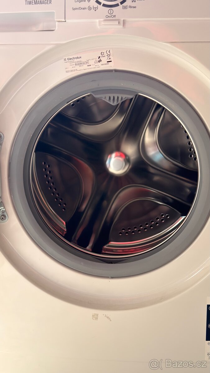Pračka Elektrolux slim - 4