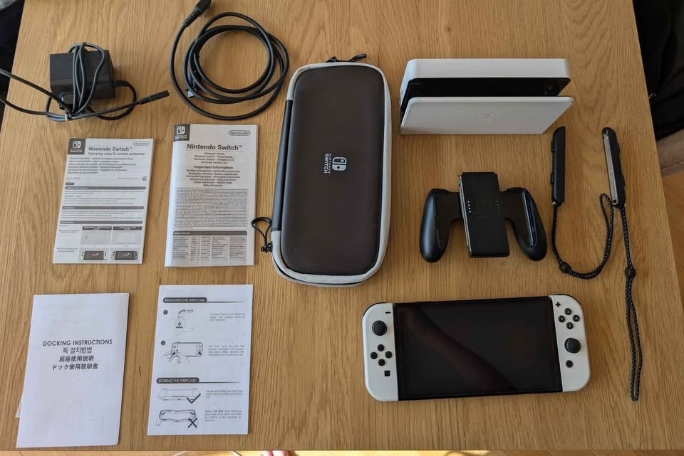 Nintendo Switch Oled - 4