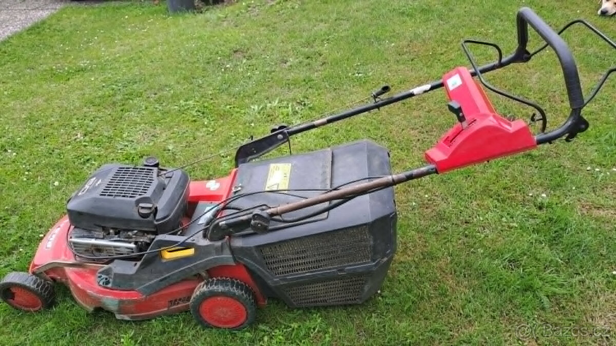 Benzínová sekačka CastelGarden - Briggs and Stratton - 4