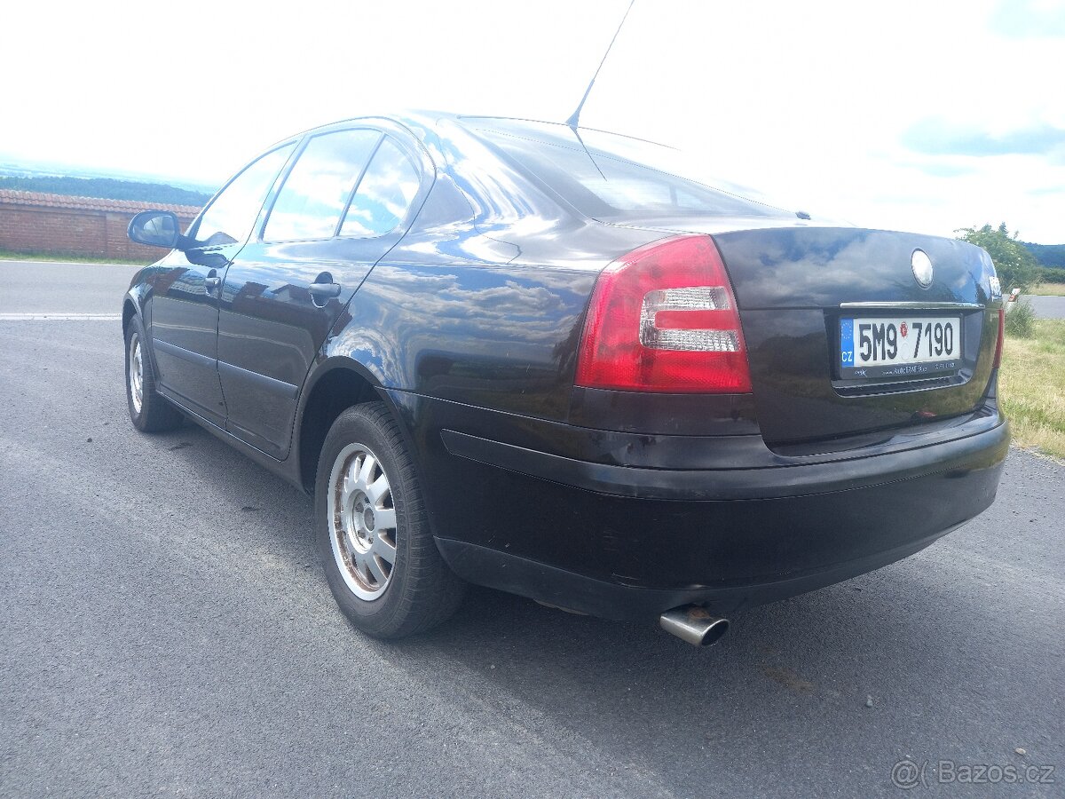 ŠKODA OCTAVIA II 1.6 FSI 85 KW - 4
