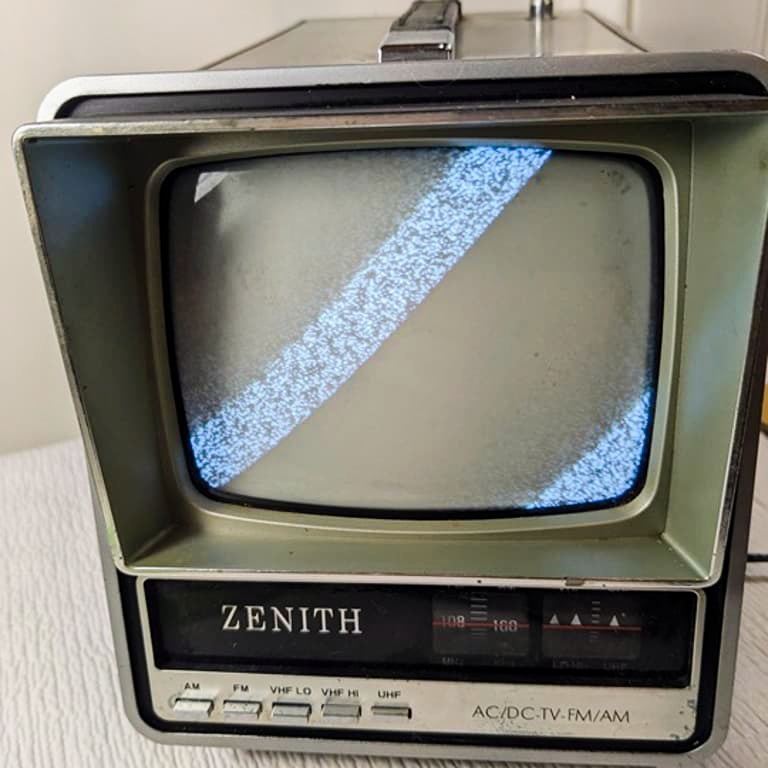 Retro přenosný televizor Zenith - 4