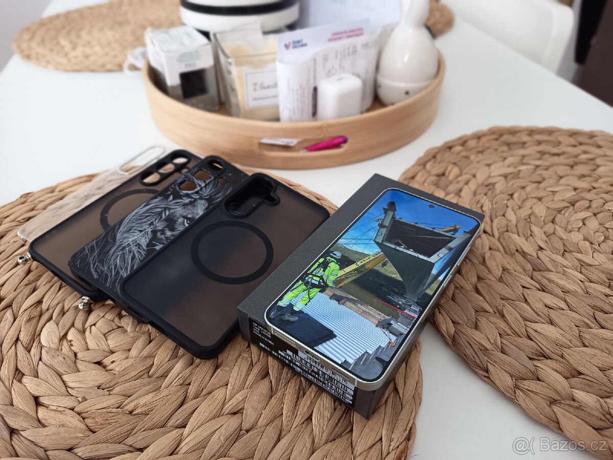 Samsung Galaxy S25/128Gb - 4