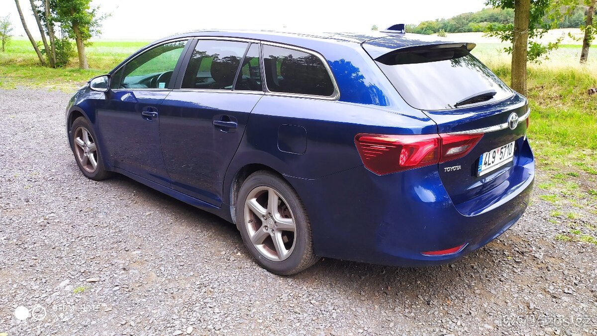Toyota Avensis 2,0 D 105 kw - 4
