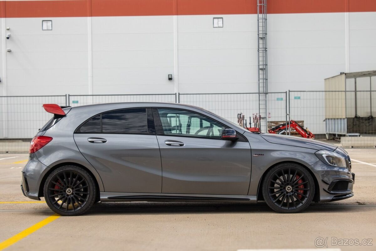 Mercedes-Benz A 45 AMG 4MATIC 2013 - 4