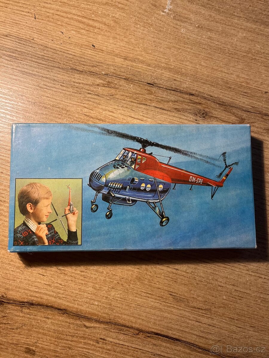 Retro plastový model vrtulníku VEB Plasticart Mi-4 - 4