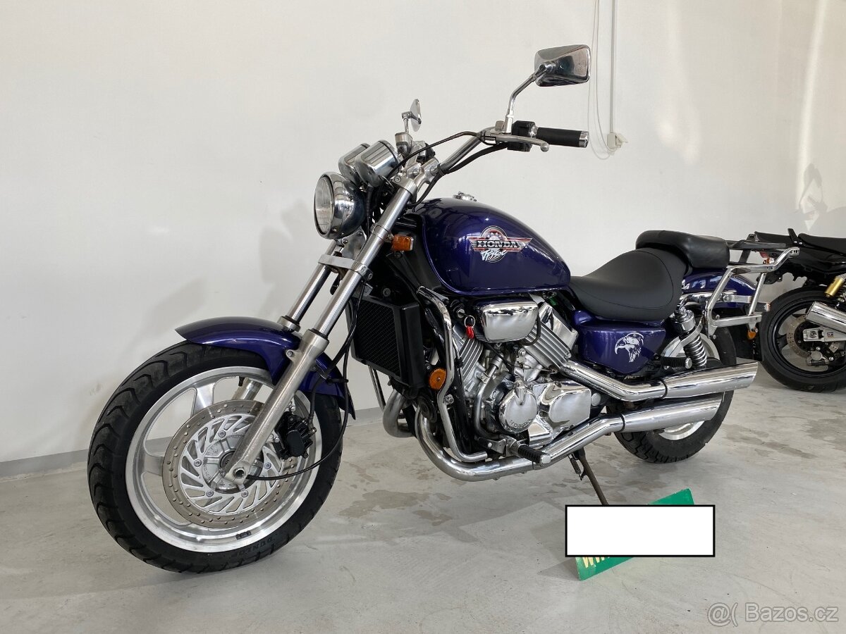 Honda VF 750C Magna - 4