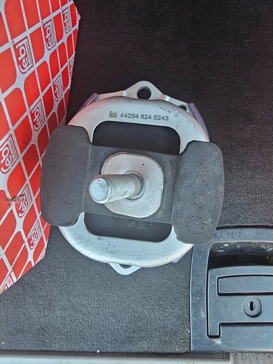 Bmw silentbloky motoru - 4