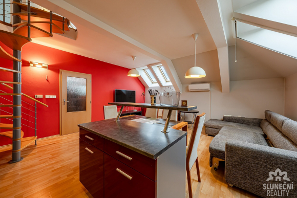 Pronájem mezonetového bytu 2+kk s pracovnou, 82 m², Uherské - 4