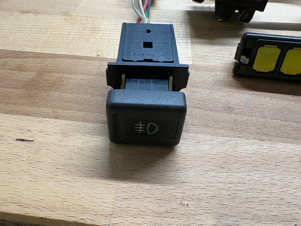 Škoda Favorit - díly - 4