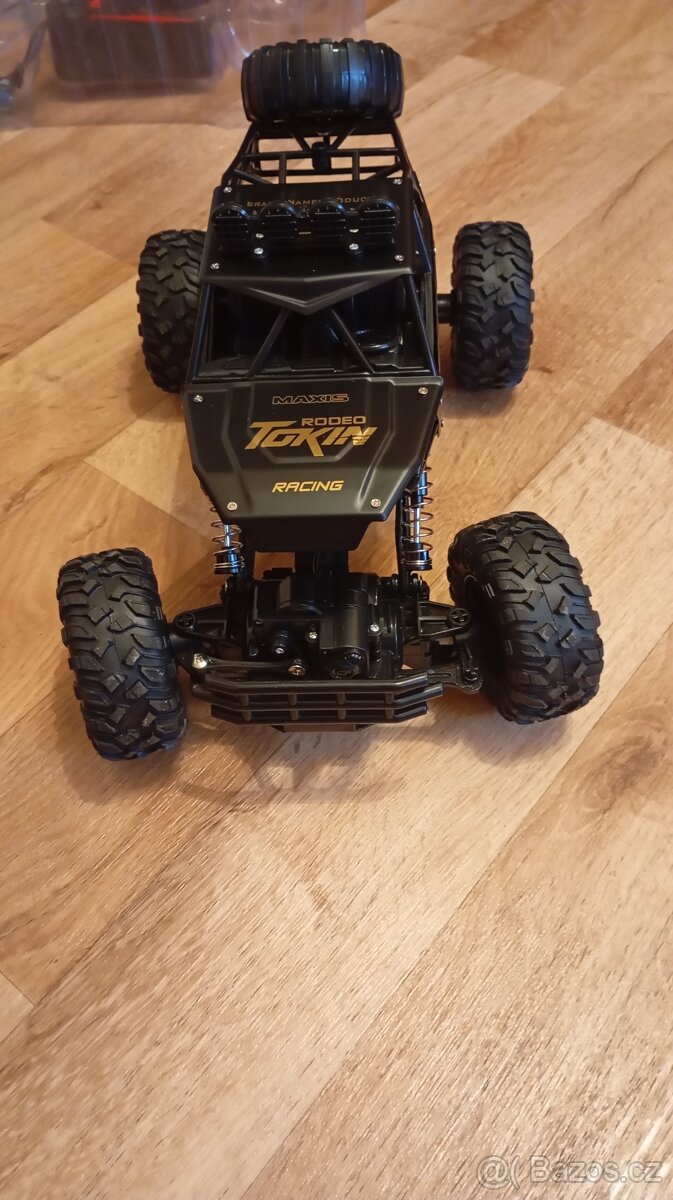 Prodám zánovní auto na DO - 4