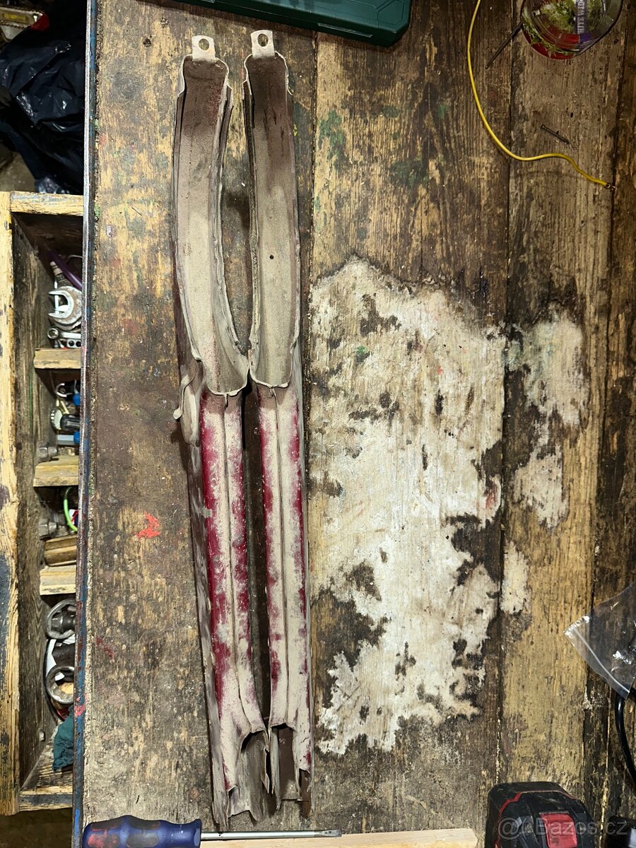 Kryt řetězu Jawa 350 panelka - 4