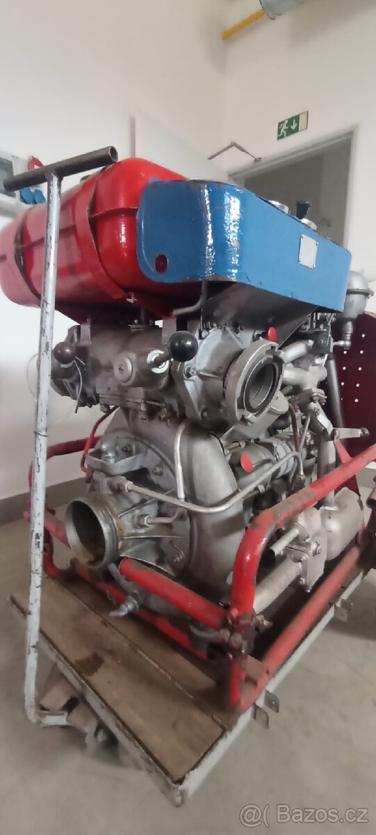 Motorová stříkačka PS 12 - 4