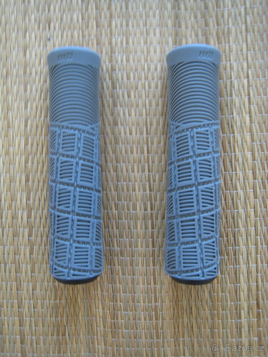 Nové mtb gripy ODI Reflex - 4