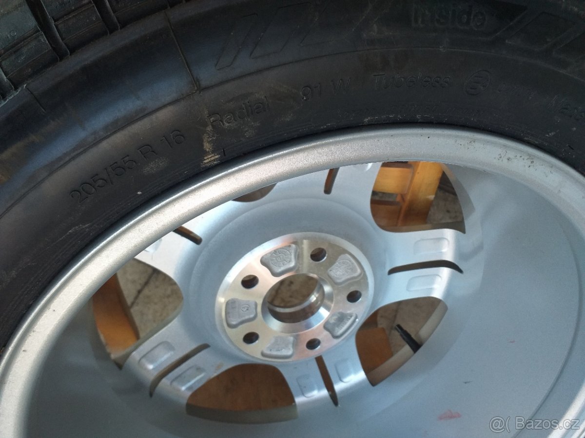 NOVÁ REZERVA PLNOHODNOTNÁ LITÉ KOLO R 16 VEL 205/55 - 4