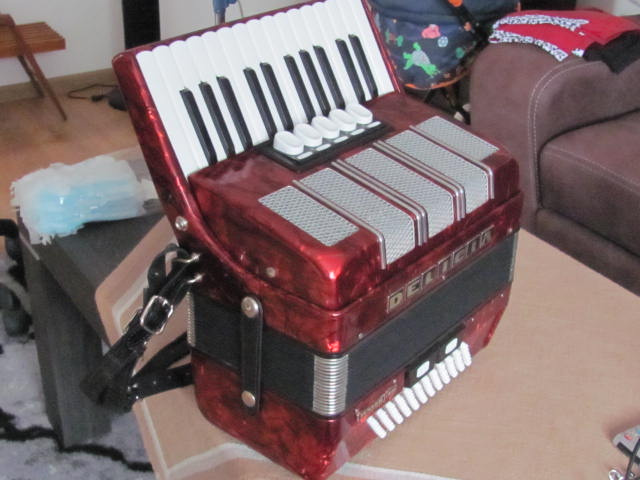 Junior XIII- 72 basů - 4