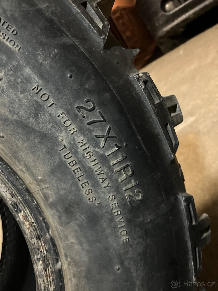 Pneu ctyrkolka 27 r12