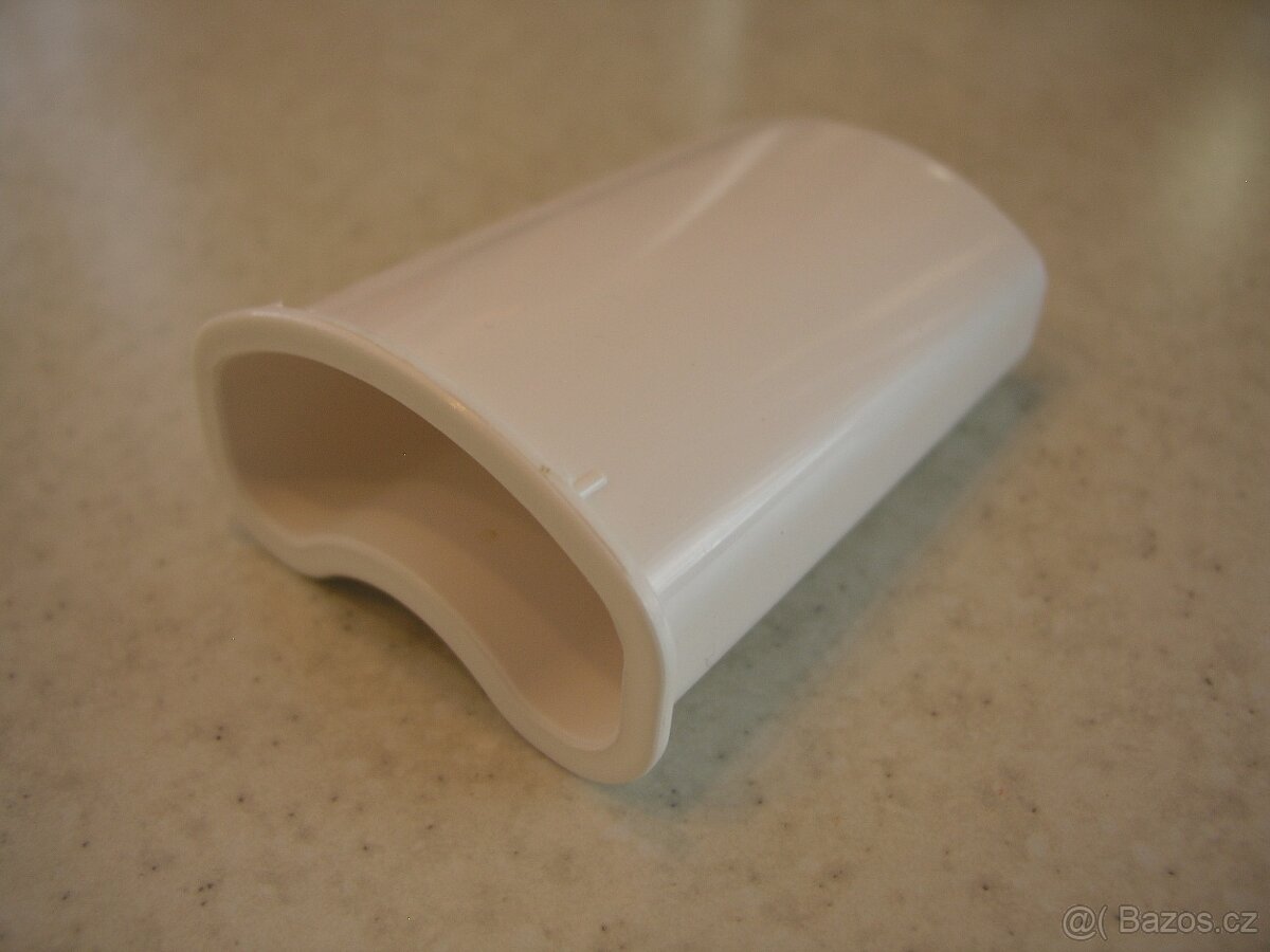 Odšťavňovač 350,- Kč na Robot MOULINEX Masterchef - 4