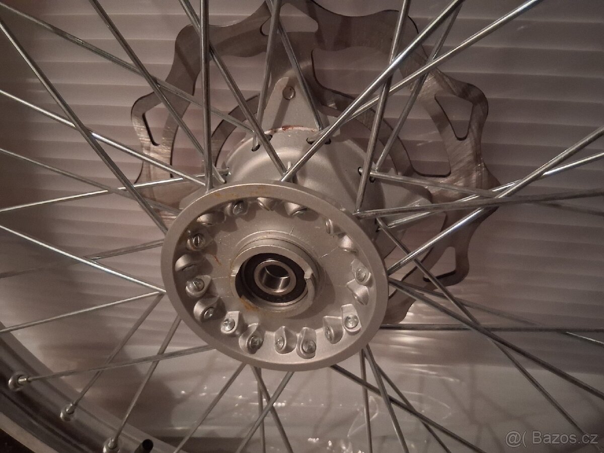 Suzuki DR600 přední kolo - 4