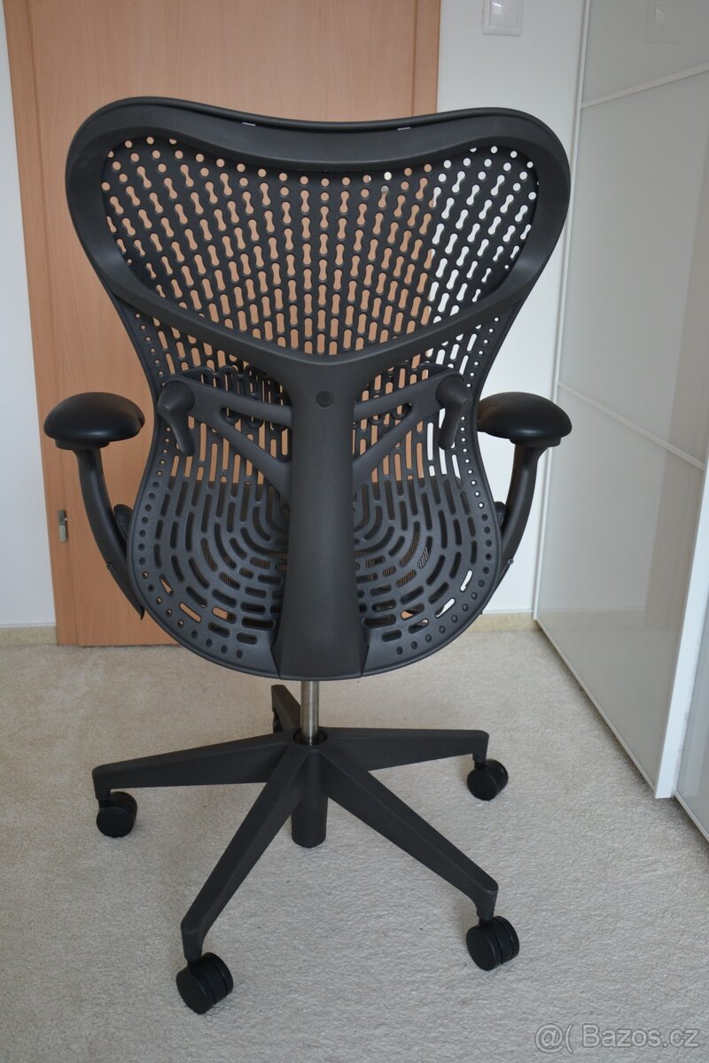 Kancelářská židle Herman Miller Mirra 2 NOVÁ, ZÁRUKA - 4