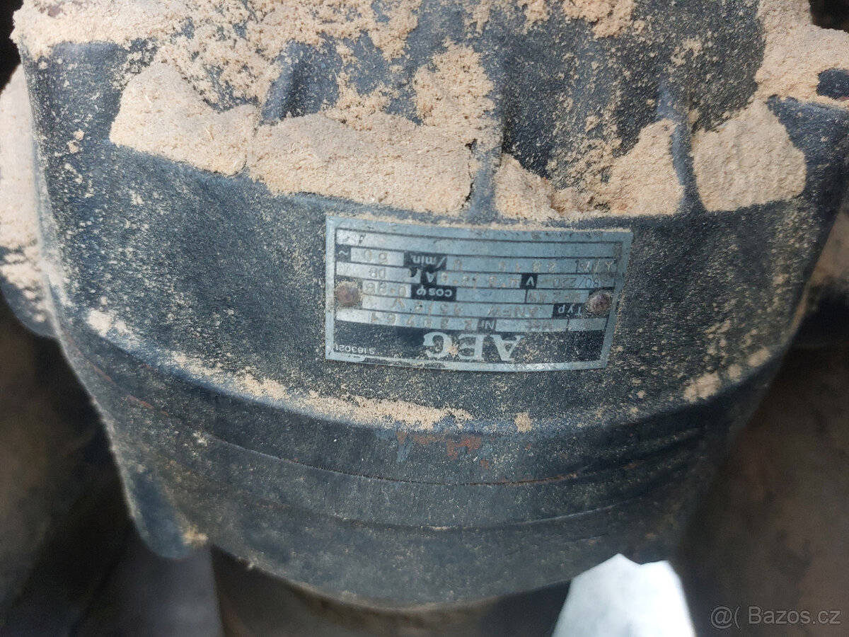 Spodní frézka, fréza, dřevoobrábecí čepovací - 4