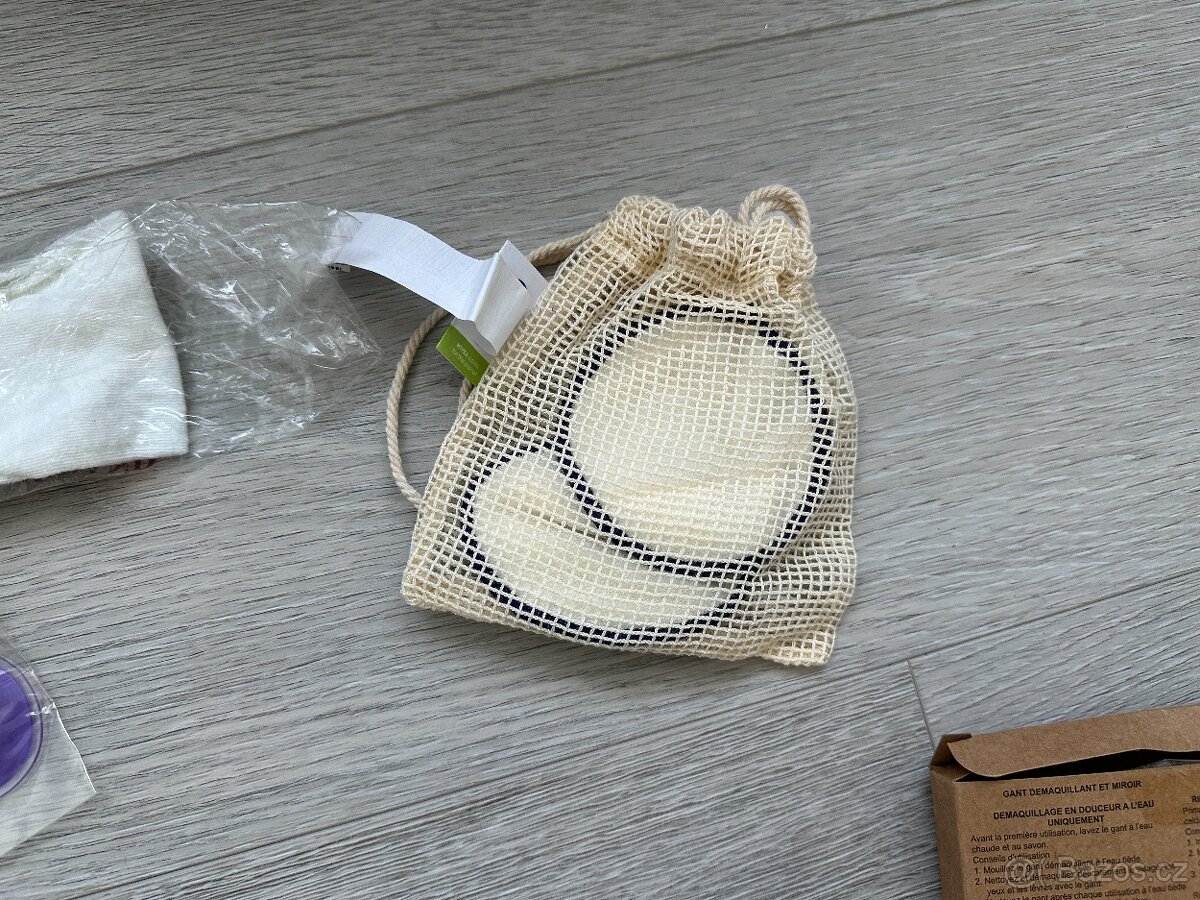 Kosmetická sada - rukavice, odličování, 8 ks - 4